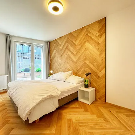 Lakepark Apartment